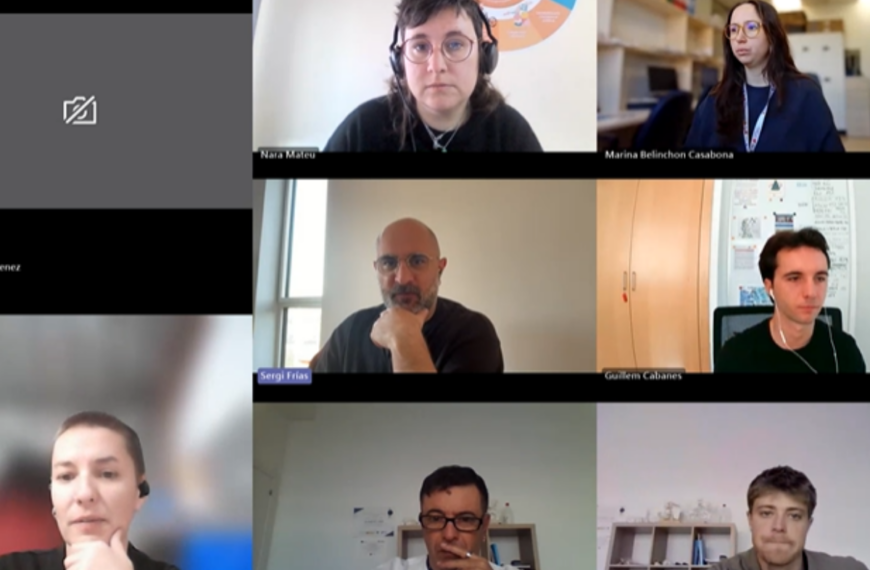 Fotografia dels participants de les noves entitats durant una sessió del Rehab-Lab